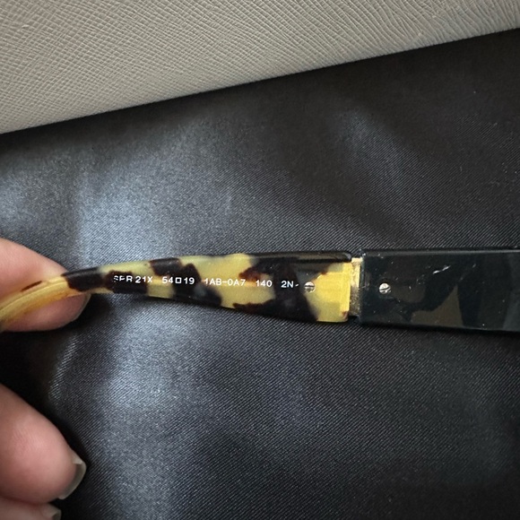 Slightly used women’s Prada sunglasses 100% authentic. - Picture 3 of 8